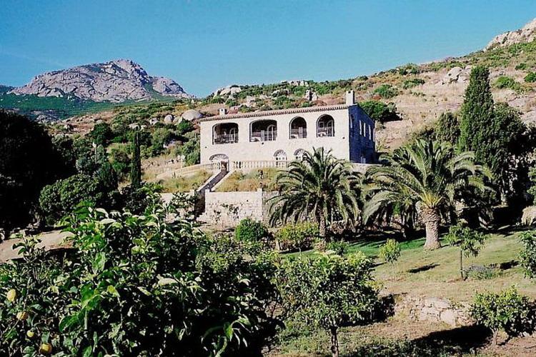 The Manor Calvi